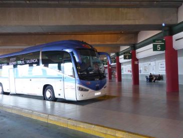 Los usuarios valoran el confort y los precios de la nueva concesión de bus de la línea Madrid-Teruel-Valencia