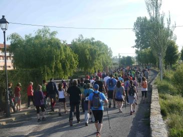Regresa un año más la marcha senderista al nacimiento del río Mijares en Cedrillas
