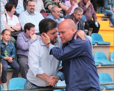 Entrevista a Ramón Calderé, último entrenador que ha conseguido ascender con el CD Teruel: “Como entrenador te sientes feliz cuando ves feliz a toda una ciudad”