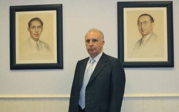 Entrevista a Humberto Cornejo, responsable de Sastrería Cornejo: “En el cine la ropa se alquila y las grandes producciones usan trajes reutilizados”