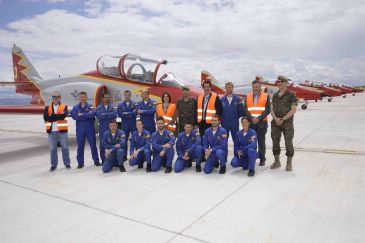 Las ‘águilas’ del Ejército del Aire crean una gran expectación a su llegada a Teruel