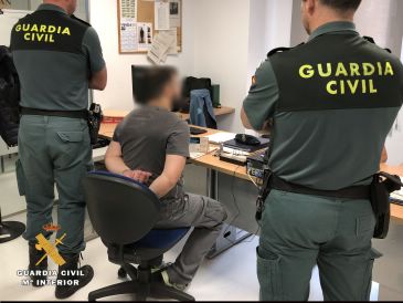 La Guardia Civil desmantela un grupo especializado en la comisión de estafas a través de Internet y localiza víctimas en Teruel