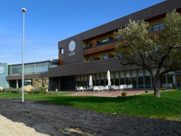 El Hotel Balneario de Ariño se alza con el Premio Empresa Teruel 2018