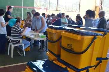 Los vecinos inician el reciclaje Puerta a Puerta con ilusión y ganas de hacerlo bien