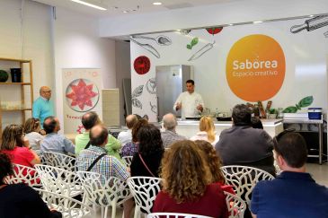 La DOP Jamón de Teruel ofrece un curso de cocina de la mano del chef malagueño Pablo Castillo