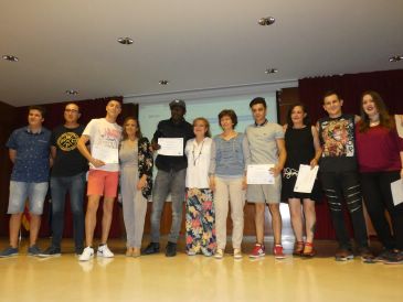El centro de educación de adultos Isabel de Segura de Teruel anima a estudiar con vídeos que son