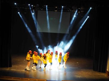 Urban Dance Terra cierra el curso con una espectácular gala a lo Gran Hermano