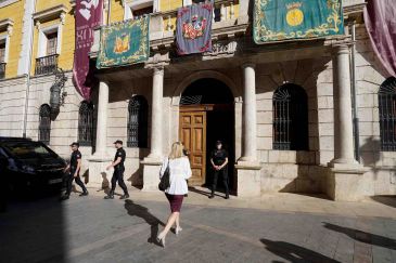 AVANCE: Registro en el Ayuntamiento de Teruel en una macrooperación por presuntos amaños en adjudicaciones relacionadas con el tráfico