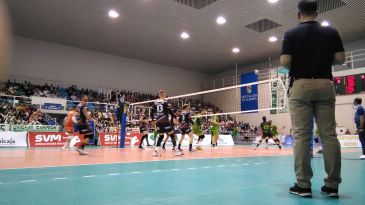 Mesquitrans SL se incorpora como patrocinador del Club Voleibol Teruel