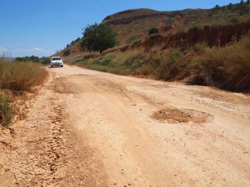Quejas vecinales por el deterioro del camino del Carburo a La Guea
