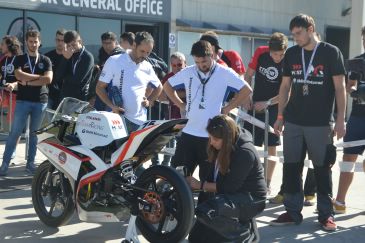 El paddock de Motorland se transforma en un campus universitario de ingenieros