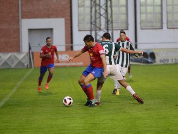 Derrota en Pinilla del CD Teruel a manos del Peralada (0-1)
