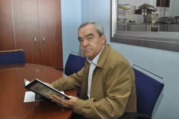 Hemeroteca: Antonio Aguilar, primer alumno que se licenció en la Uned de Teruel hace 30 años, cuenta su experiencia compatibilizando estudios y trabajo