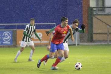 La vuelta de Juanma destaca en la convocatoria para recibir al Roda  esta tarde en la eliminatoria previa de la Copa Federación del CD Teruel