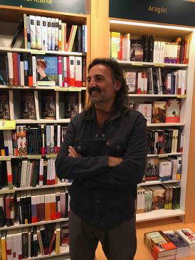 Javier Arruga, escritor: “Dentro del maquis la mujer fue tan imprescindible como invisible para la historia”