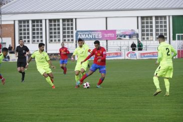 Empate a un gol en Pinilla entre el CD Teruel y el Ontinyent