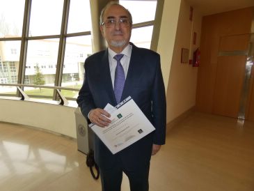 Enrique Bayona, impulsor del Grupo Arcoiris: