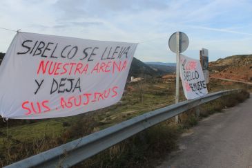 Riodeva denuncia 
el abandono de las Administraciones 
al cierre de Sibelco