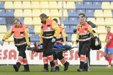El portero del CD Teruel, Antonio Valera, será operado mañana de su lesión en la mándíbula