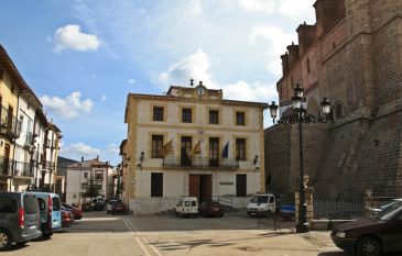 Ganar Montalbán reclama una solución urgente a la acumulación de agua en el subsuelo de la plaza Castel