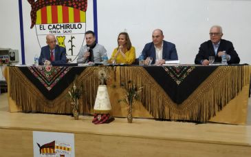 El Cachirulo de Alcañiz celebra sus bodas de oro con un libro conmemorativo