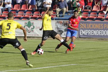 El CD Teruel se hunde en Olot después de encajar el segundo gol