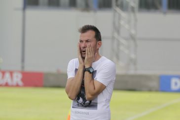 El entrenador del CD Teruel cree que el equipo ha ido perdiendo confianza a medida que ha ido avanzando el torneo