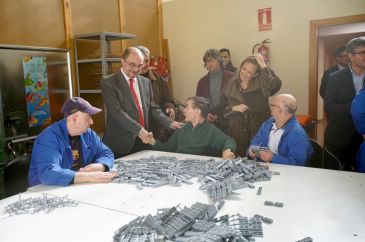 Lambán garantiza en Teruel las ayudas a la atención a las personas con discapacidad, dependencia y exclusión social hasta 2020