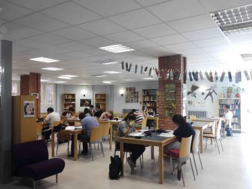 La Biblioteca de la Uned, una ventana abierta a la cultura para los turolenses