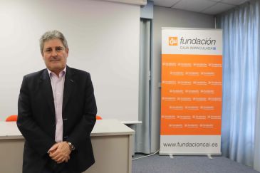 Ángel Ferreras, ponente de la Escuela de Negocios Fundación CAI: