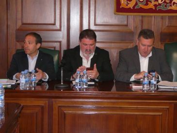 El equipo de gobierno del Ayuntamiento de Teruel niega que las licencias de obras acumulen siete meses de retraso