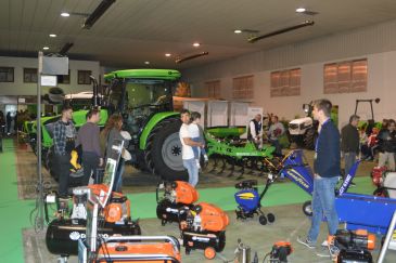 La feria AgroAlcañiz debuta con éxito y suma 2.500 visitantes en su primera edición