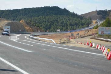 Fomento pone en servicio este viernes el tramo de la N-232 entre el límite con la provincia de Castellón y la intersección con la carretera a Ráfales