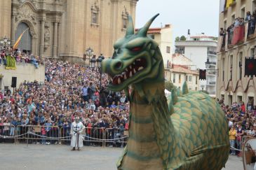 El Vencimiento del Dragón vuelve a Alcañiz para celebrar San Jorge