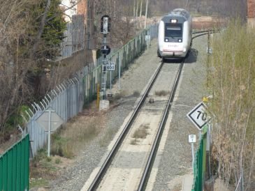 Adif adjudica otros 6,7 millones para la mejora de la línea ferroviaria la línea Zaragoza-Teruel-Sagunto