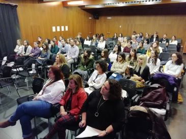 Los MIR plantean una bolsa de trabajo más estricta, contratos de dos años e incentivos para cubrir plazas para hacer carrera en el medio rural