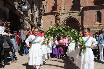 Mora de Rubielos revive San Miguel de mayo con la consolidación del dance