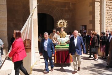 Cella honra a su patrona Santa Rosina, que recibió la reliquia en el siglo XVI