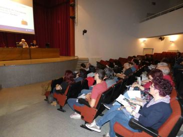 Responsables de la EvAU explican a padres turolenses las claves del acceso a la Universidad