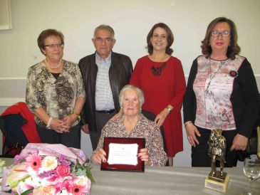 Homenaje a una mujer centenaria en Teruel