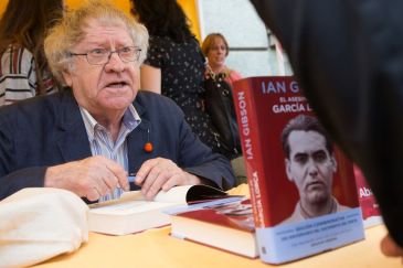 Ian Gibson hablará de los restos de Lorca en una velada literaria en Fuentespalda el sábado