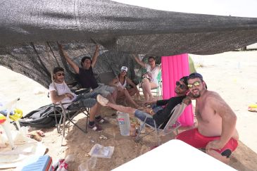 Más de 2.200 jóvenes pernoctan en la zona de acampada por la Vaquilla