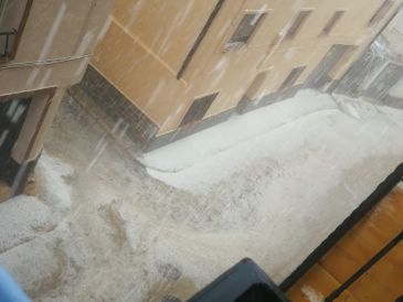 Una corta pero intensa granizada descarga en varios puntos del sudeste de la provincia de Teruel
