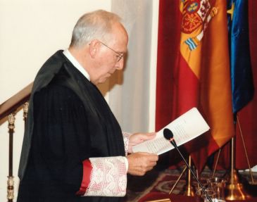 Manuel Pizarro, presidente de la Real Academia de Jurisprudencia y Legislación: “La gran contaminación viene de coches y casas y en Teruel hay pocos coches y casas y mucho territorio desierto