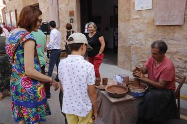 Monreal del Campo celebra este fin de serrana la feria de artesanía Artemon y prepara su 25 aniversario