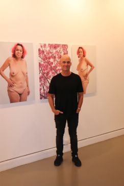 Sasha Asensio, fotógrafo: “No debería haber ninguna diferencia entre retratar
a una persona o a otra”