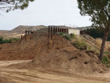 Teruel Existe pide a Adif un puente nuevo en la vía a su paso por Navarrete