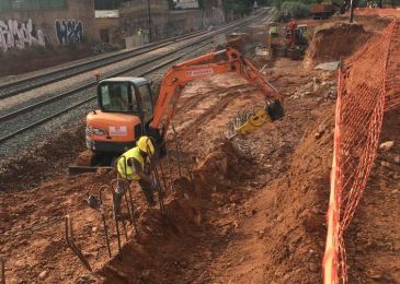 Adif asegura que está cumpliendo con los plazos de las obras del tren para poder reabrir en octubre