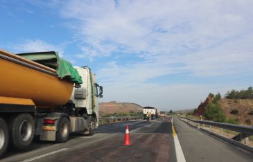 El Ministerio de Fomento acomete el cambio del firme de la A-23 en la capital con una inversión de cinco millones