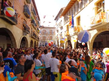 Los Artistas del Gremio, el rock de los Azero y un espectáculo motero de trial, novedades en las fiestas de Alcorisa